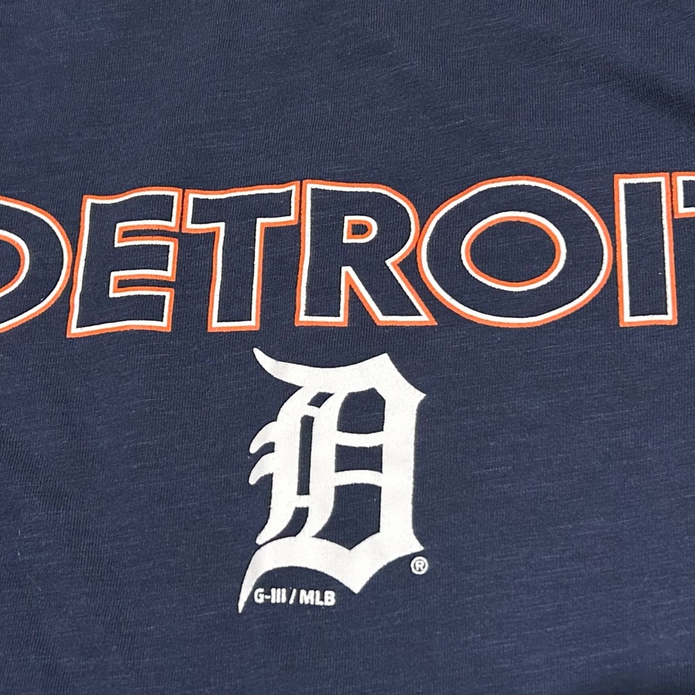 Women’s Detroit Tigers Navy Blue Tank Top - Picture 3 of 4
